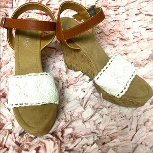 Maurices size 6 NWT‎